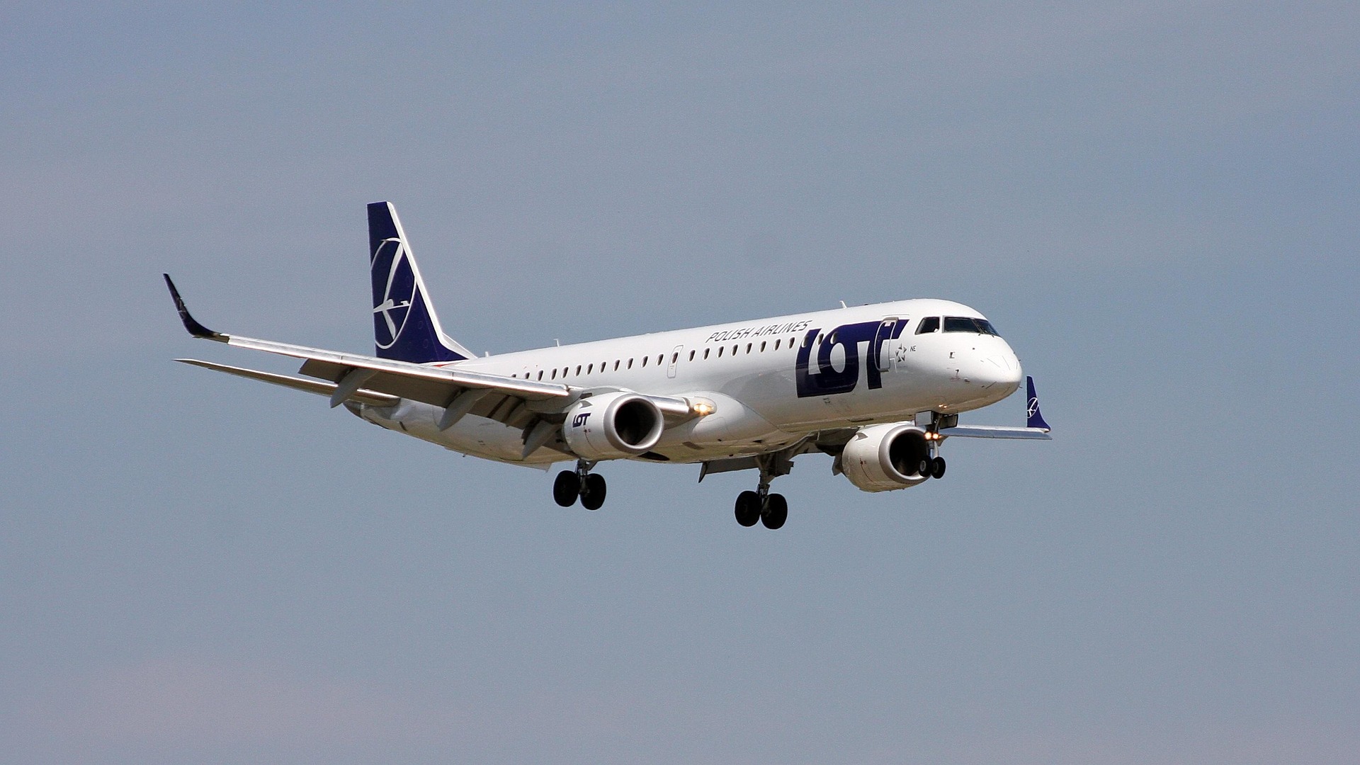 LOT Polish Airlines